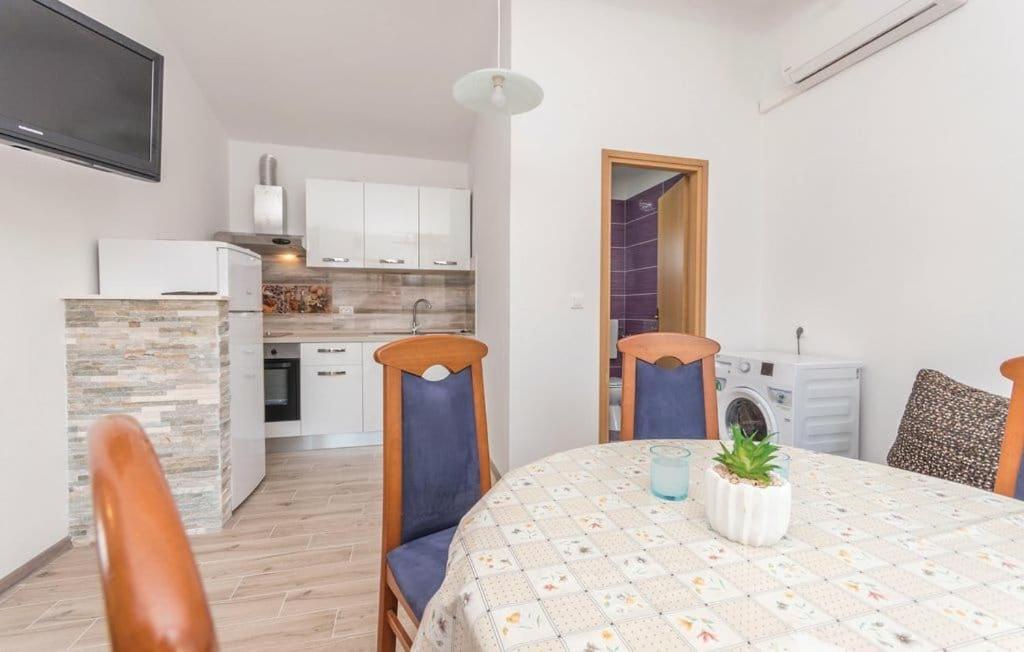 Apartmani Andrija Pakoštane Kültér fotó